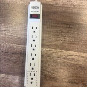 White 6-Outlet Surge Protector Power Strip
